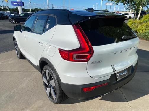 2024 Volvo XC40 Recharge Pure Electric Twin Plus