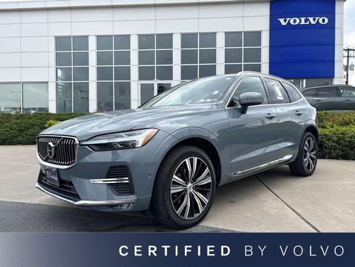 Thunder Gray Metallic 2023 Volvo XC60 B5 Plus Bright Theme