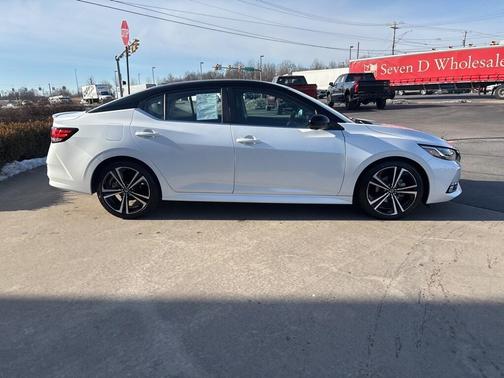 2021 Nissan Sentra SR