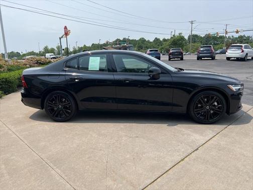 2024 Volvo S60 B5 Plus Black Edition