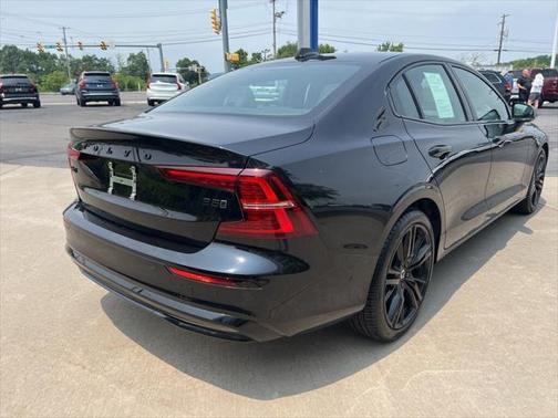 2024 Volvo S60 B5 Plus Black Edition