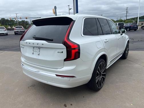 2026 Volvo XC90 B6 Plus 7-Seater