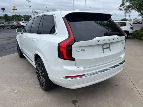 2026 Volvo XC90 B6 Plus 7-Seater