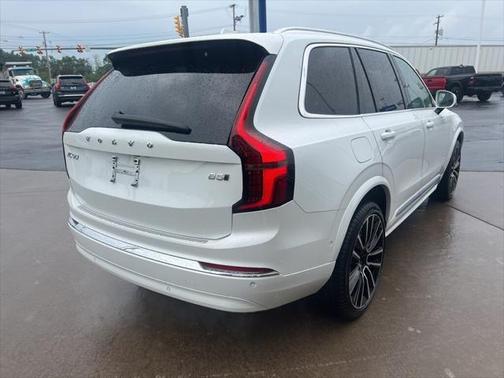 2025 Volvo XC90 B5 Plus 6-Seater