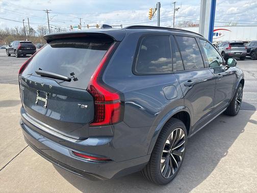 Denim Blue Metallic 2026 Volvo XC90 Plug-In Hybrid Ultra Dark Theme, T8 AWD, Electric/Gasoline, 6 Seats
