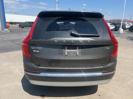 2022 Volvo XC90 T6 Inscription