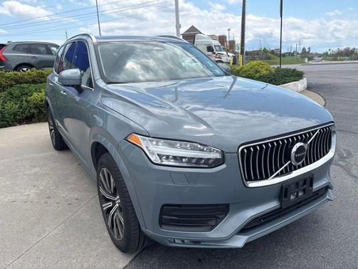 Thunder Grey Metallic 2023 Volvo XC90 B5 Core