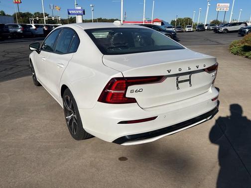 2025 Volvo S60 B5 Core