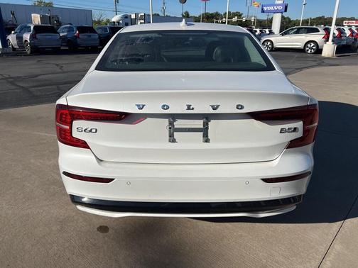 2025 Volvo S60 B5 Core