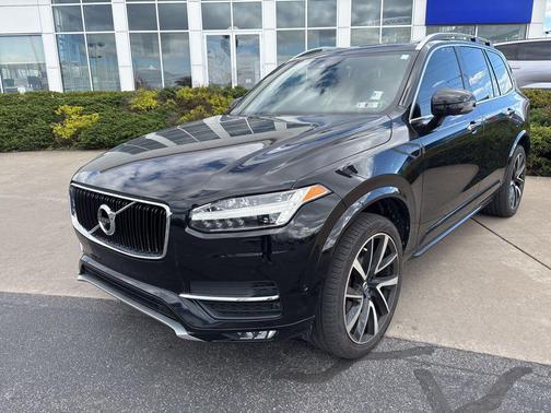 Onyx Black Metallic 2018 Volvo XC90 T6 Momentum