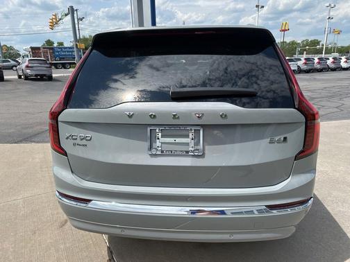 Vapour Grey Metallic 2025 Volvo XC90 B6 Plus 7-Seater