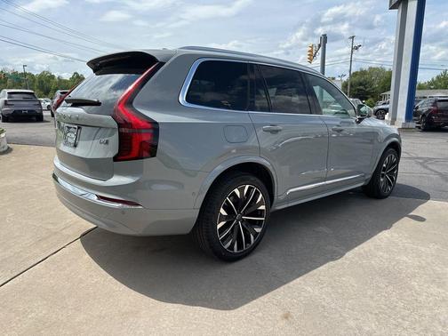 Vapour Grey Metallic 2025 Volvo XC90 B6 Plus 7-Seater