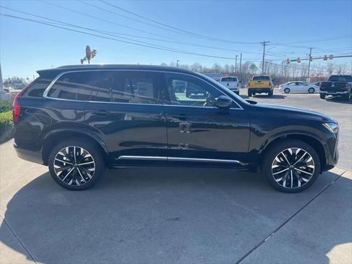 2025 Volvo XC90 Plug-In Hybrid T8 Plus 7-Seater