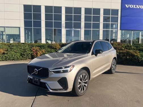 2025 Volvo XC60 B5 Plus