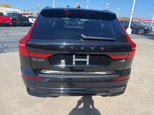 2025 Volvo XC60 Plug-In Hybrid Plus