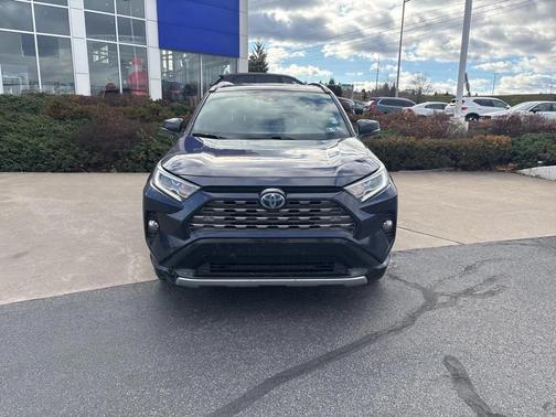 2021 Toyota RAV4 Hybrid SE