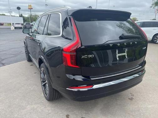 2025 Volvo XC90 Plug-In Hybrid T8 Plus 7-Seater