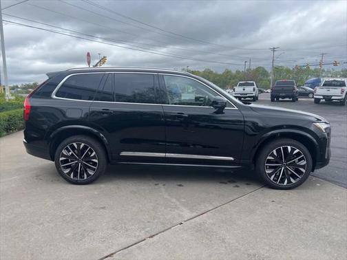 2025 Volvo XC90 Plug-In Hybrid T8 Plus 7-Seater