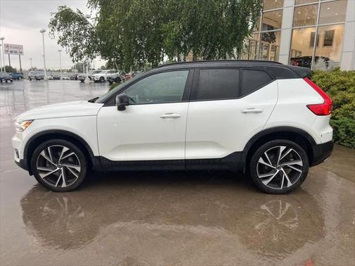 2019 Volvo XC40 T5 R-Design