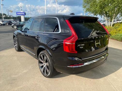2025 Volvo XC90 Plug-In Hybrid Plus
