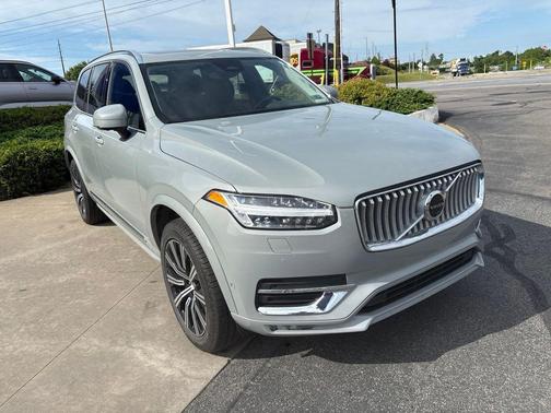 Vapour Grey Metallic 2025 Volvo XC90 B6 Plus 7-Seater