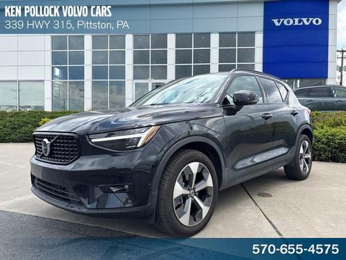 Onyx Black 2026 Volvo XC40 B5 Plus