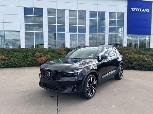 2026 Volvo XC40 B5 Ultra