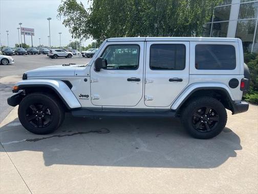 2023 Jeep Wrangler 4-Door Sahara Altitude