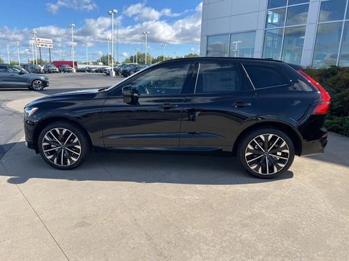 2026 Volvo XC60 B5 Ultra