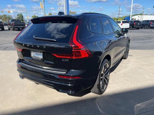 2026 Volvo XC60 B5 Ultra