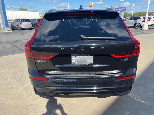 2026 Volvo XC60 B5 Ultra
