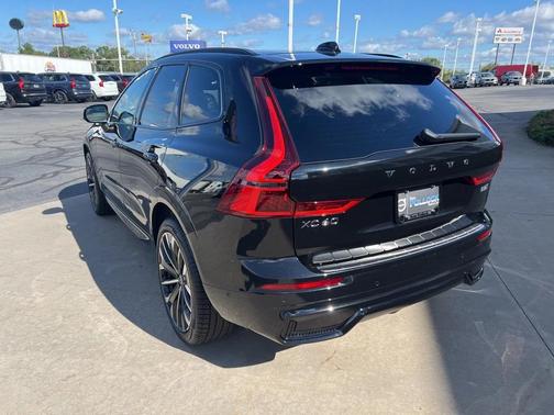 2026 Volvo XC60 B5 Ultra