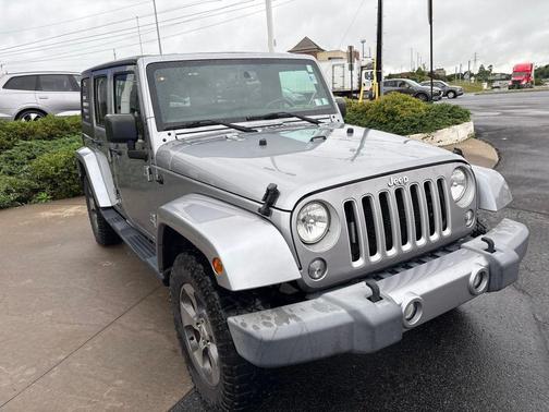 Billet Silver Metallic Clearcoat 2018 Jeep Wrangler JK Unlimited Sahara