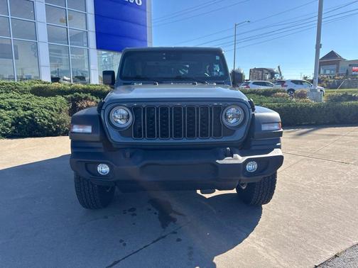 Anvil Clear Coat 2024 Jeep Wrangler Sport S