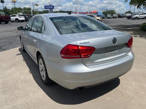 2015 Volkswagen Passat 1.8T Auto SE