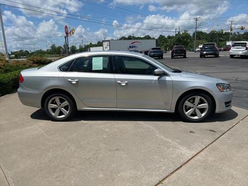 2015 Volkswagen Passat 1.8T Auto SE