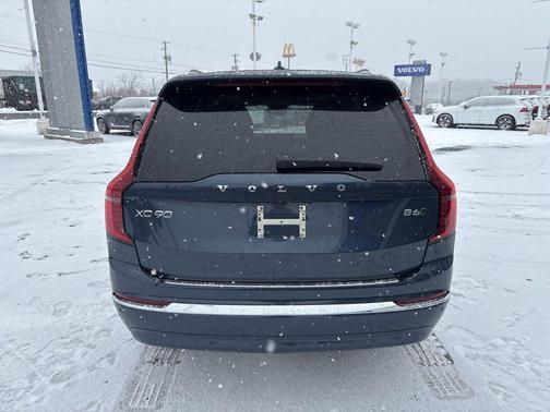 2026 Volvo XC90 Core, B6 AWD Gas (mild hybrid), Gasoline, Bright, 7 Seats