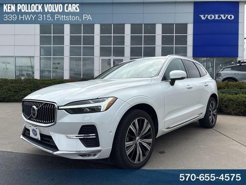 Crystal White Metallic 2023 Volvo XC60 B5 Plus Bright Theme