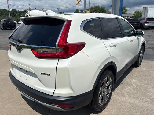White Diamond Pearl 2018 Honda CR-V EX