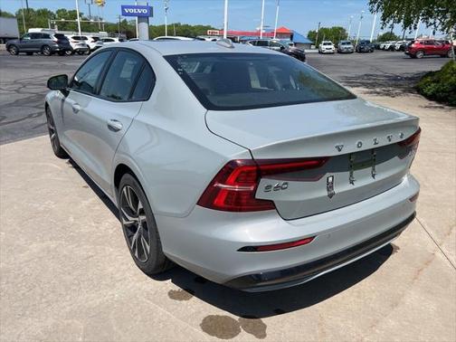 2025 Volvo S60 B5 Core