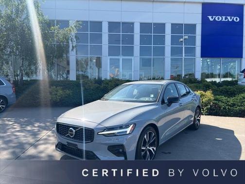 2025 Volvo S60 B5 Core
