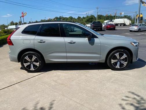 2025 Volvo XC60 Plug-In Hybrid T8 Core