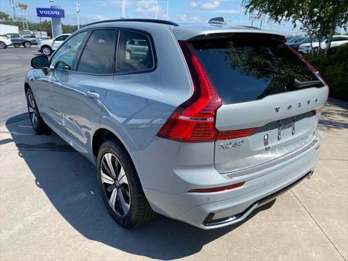 2025 Volvo XC60 Plug-In Hybrid T8 Core
