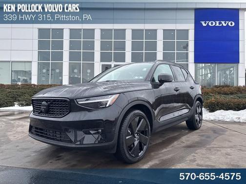 2026 Volvo XC40 Black Edition Ultra, B5 AWD Gas (mild hybrid)