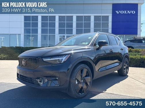 Onyx Black 2026 Volvo XC40 Black Edition Ultra, B5 AWD Gas (mild hybrid)