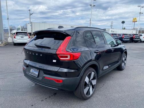 2024 Volvo XC40 Recharge Pure Electric Twin Ultimate
