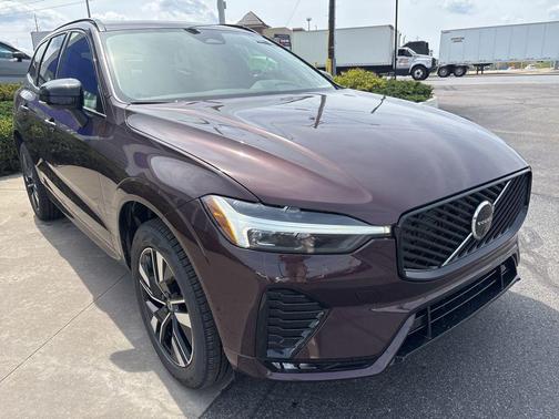 Mulberry Metallic 2026 Volvo XC60 B5 Plus