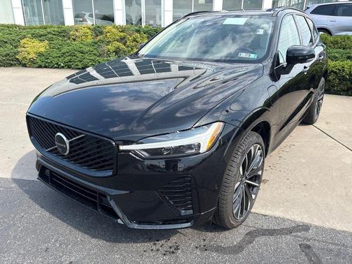 Onyx Black Metallic 2026 Volvo XC60 Plug-In Hybrid Ultra, T8 AWD Electric/Gasoline, Dark