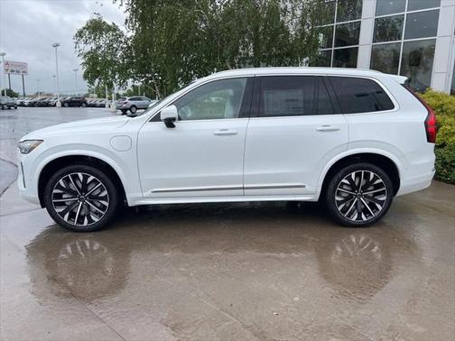 2025 Volvo XC90 Plug-In Hybrid T8 Ultra 7-Seater