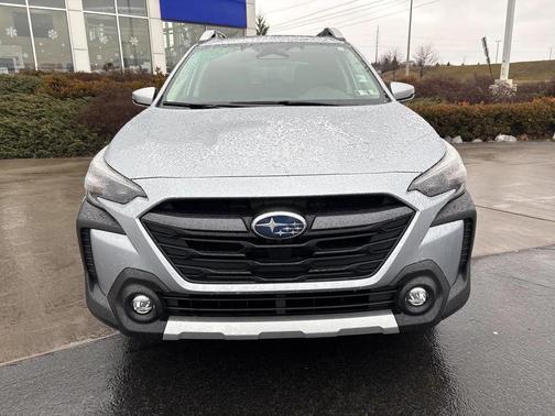 2025 Subaru Outback Touring XT
